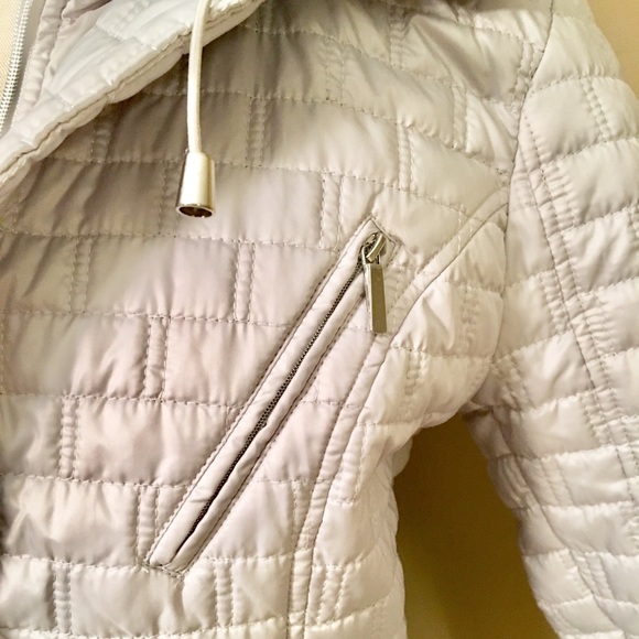 Laundry by Shelli Segal Matte Grey Packable Coat - Picture 7 of 8